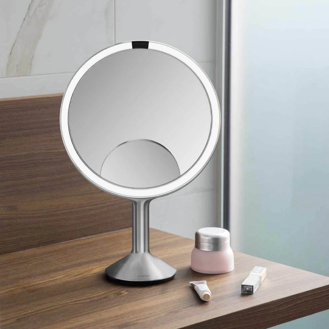 Simplehuman Sensor-Kosmetikspiegel Trio Max – Premium-LED-Spiegel mit 3-fach Vergrößerung, Silber