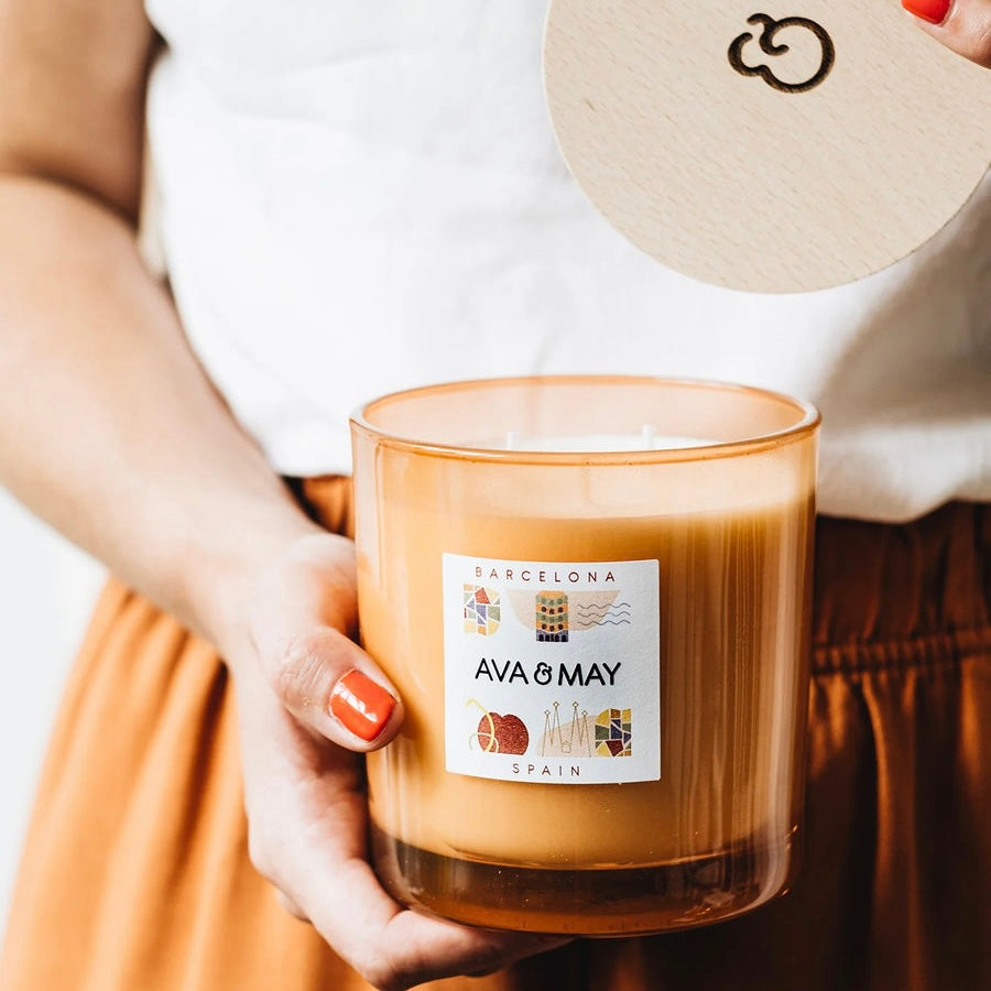AVA & MAY Duftkerze Barcelona Gross, 500 g