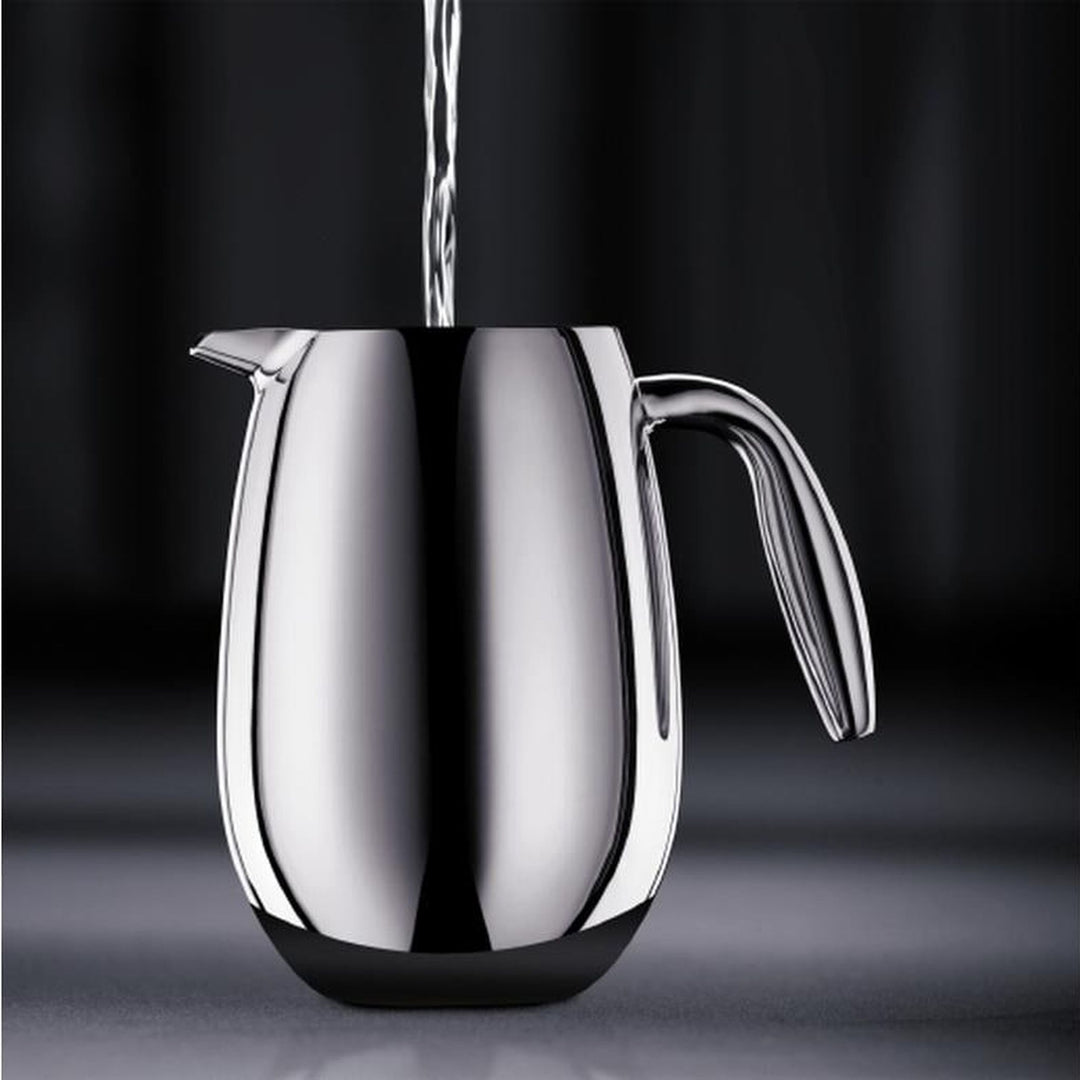 Bodum Columbia Kaffeebereiter 1 l, verchromt, Wasser wird eingegossen