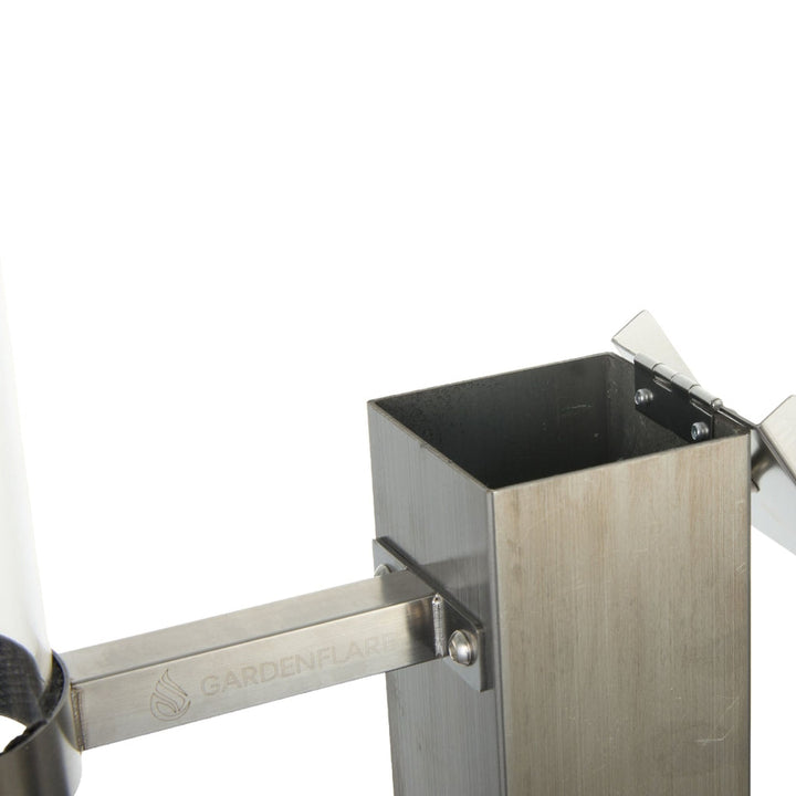 Gardenflare Premium Feuerrohr Edelstahl, offener Pelletschacht mit Halterung im Detail