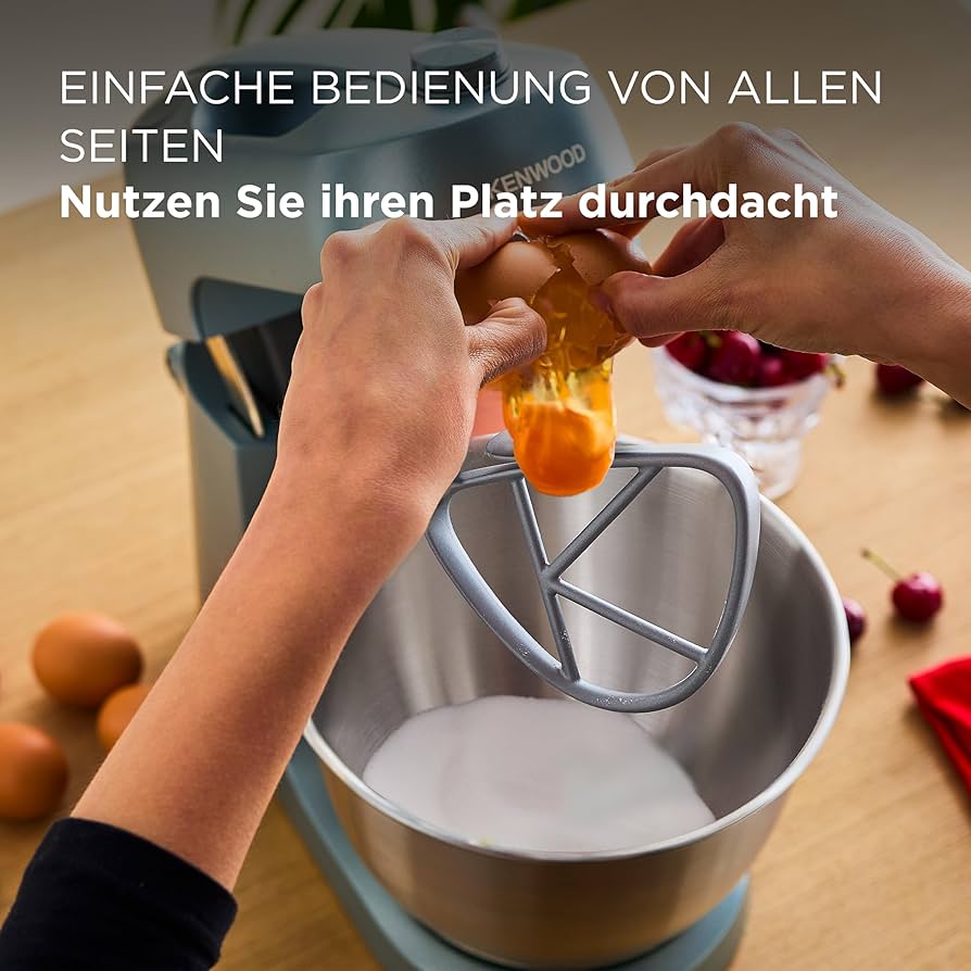 Kenwood Go Küchenmaschine mit einfacher Bedienung und Edelstahlschüssel beim Backen