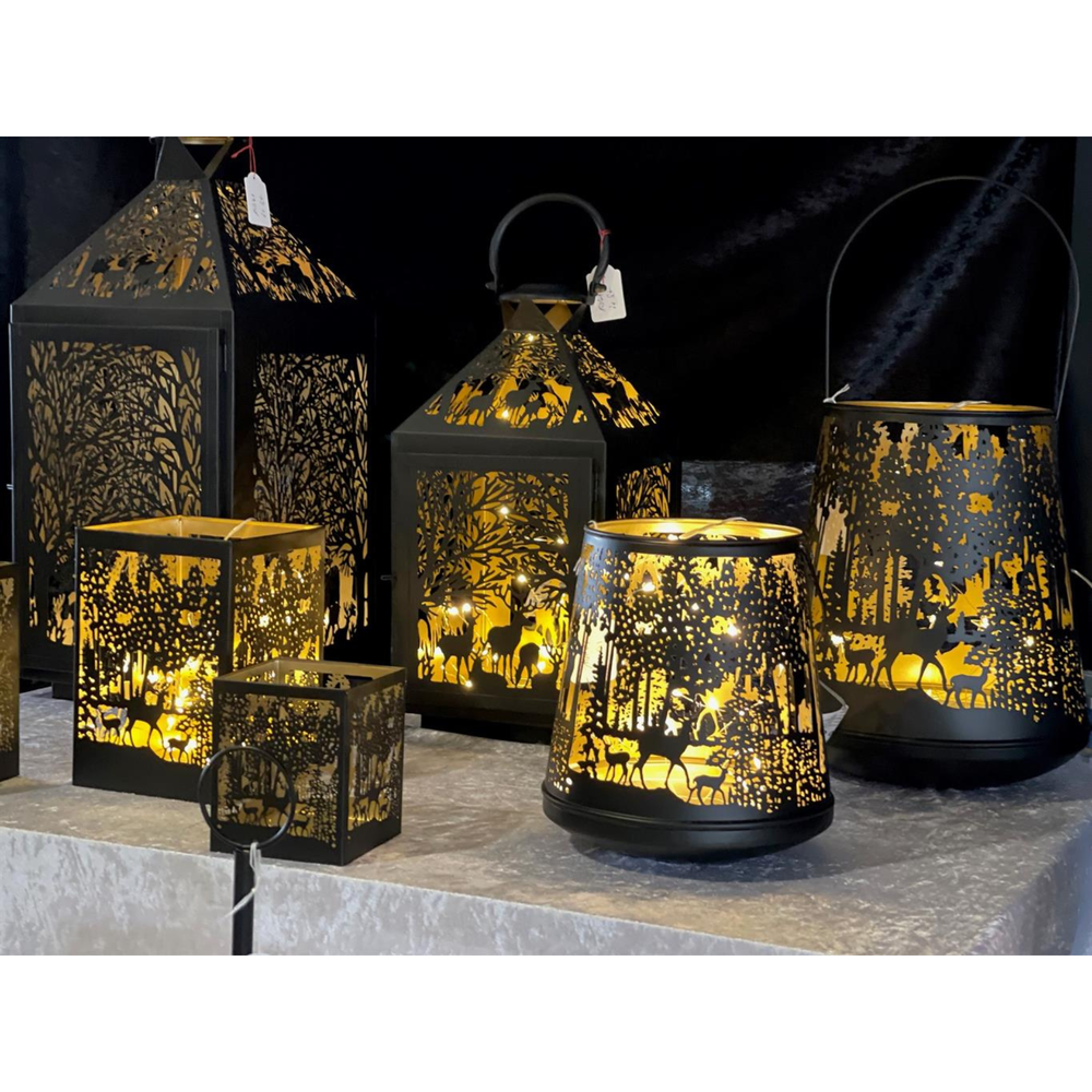 Schwarz goldene Metalllaterne Forest mit Waldmotiv und Kerzenlicht