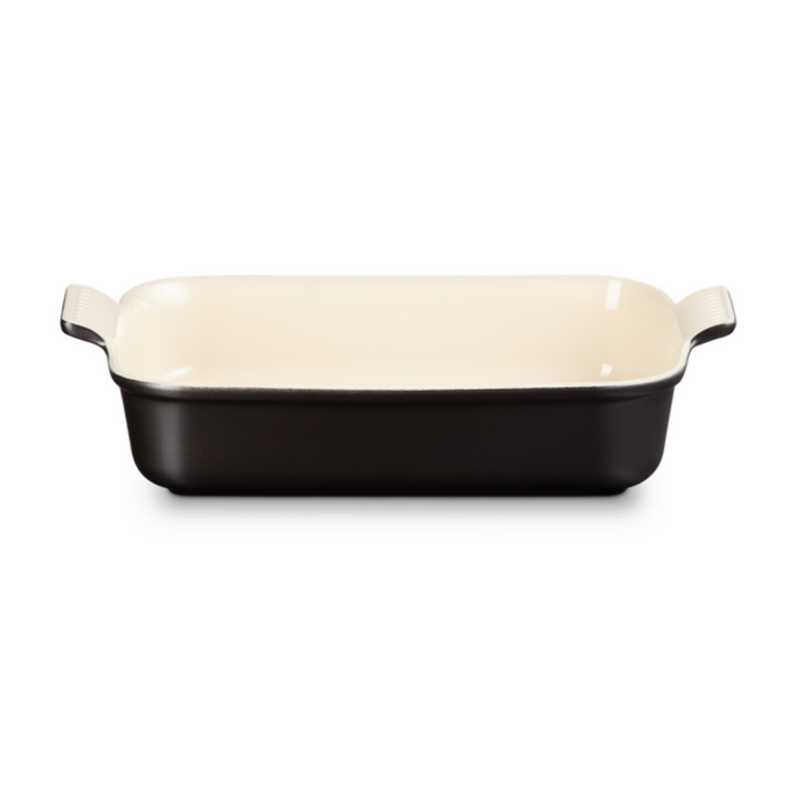 Le Creuset Tradition Auflaufform 32 cm aus Steinzeug in Schwarz Frontansicht