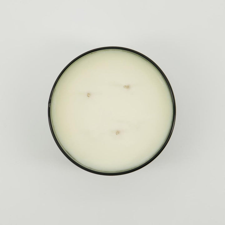 Meraki Duftkerze Oud Leaf, Draufsicht mit drei Dochten