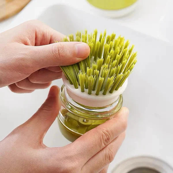 Brosse à vaisselle PanScrub avec distributeur de produit vaisselle, vert, poils en gros plan