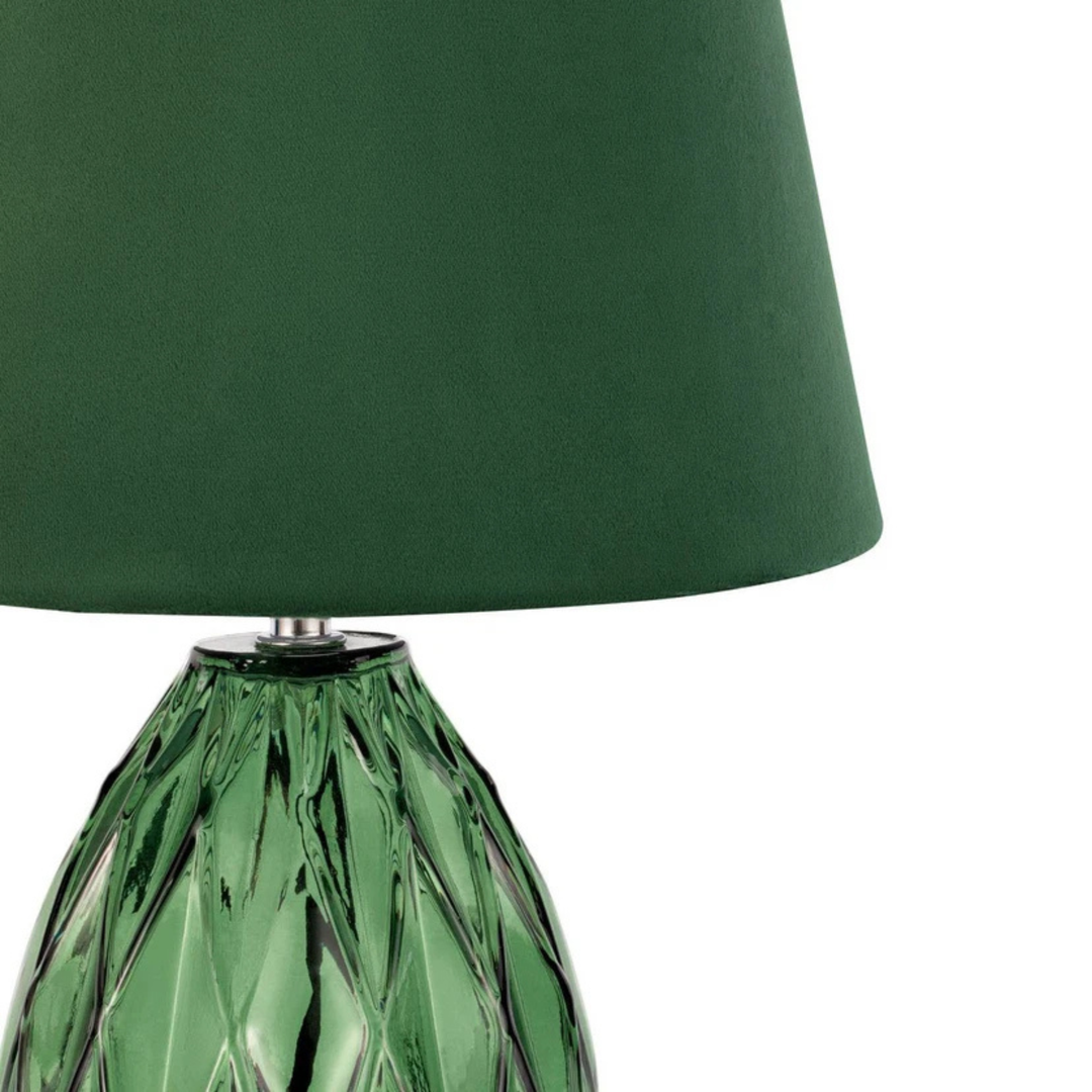 Detail des grünen Samt Lampenschirms der Pauleen Crystal Velvet Tischleuchte