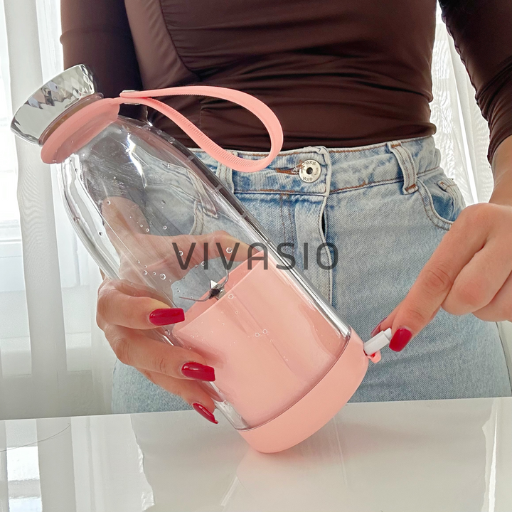 Tragbarer Smoothie Maker Smoothie2Go Pro mit USB C Anschluss zum einfachen Aufladen für kabelloses Mixen unterwegs