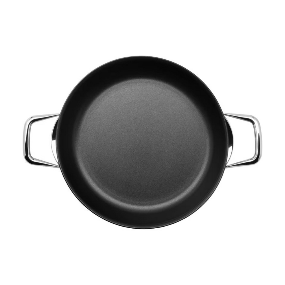 Draufsicht der WMF Servierpfanne Steak Profi 28 cm mit gleichmässiger Antihaftoberfläche