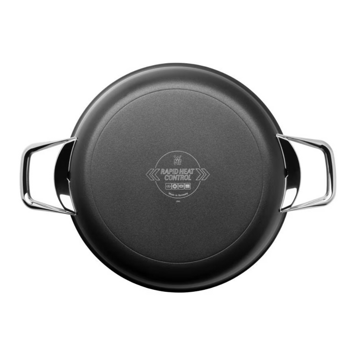Unterseite der WMF Servierpfanne Steak Profi 28 cm mit Rapid Heat Control Boden